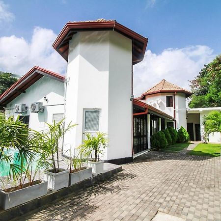 Oyo 270 Pavana Resort Negombo Dış mekan fotoğraf